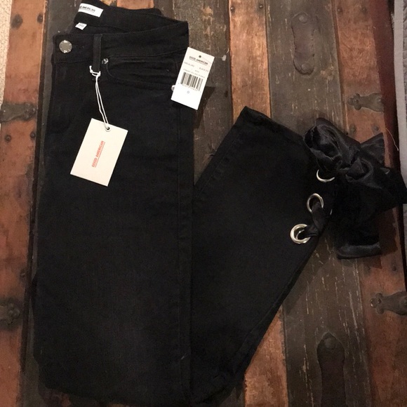 Good American Denim - NWT Good American High Jeans w ankle bows Size 25